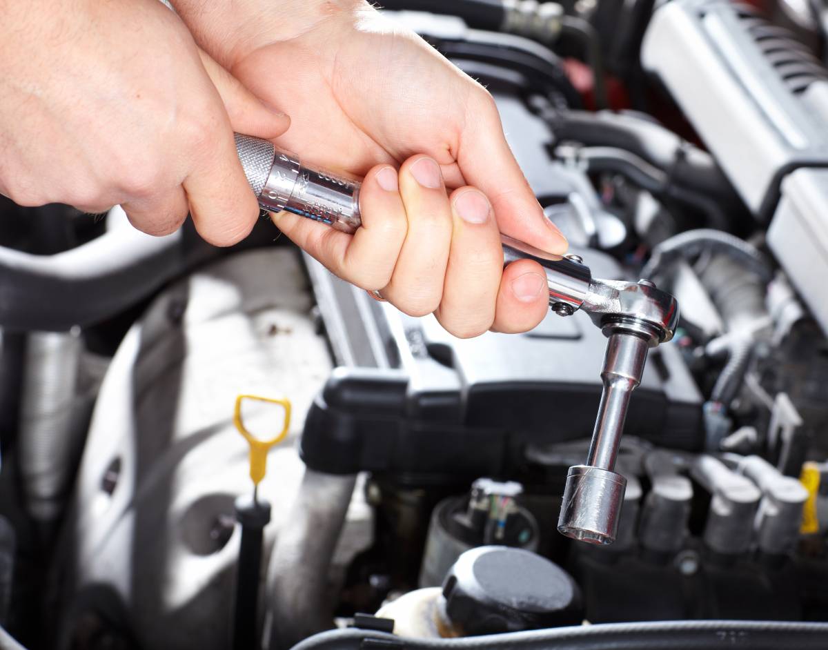 FOTOLIA_30841980_SUBSCRIPTION_XXL | Garage Furstoss Quand faut-il remplacer la courroie de distribution sur un camion utilitaire ? Illzach